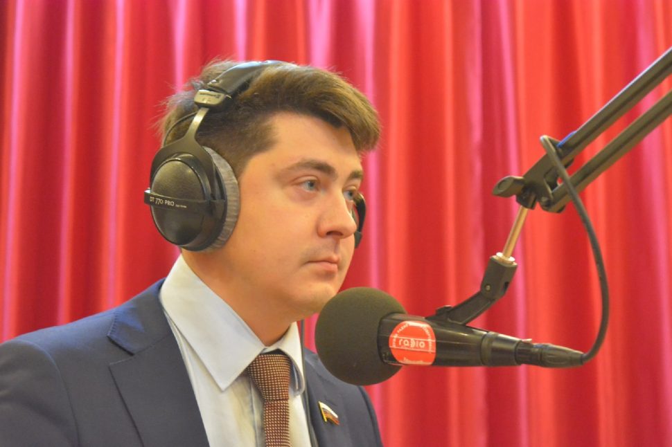 На радио «Модерн Северодвинск» 102,4 FM выступил Александр Спиридонов